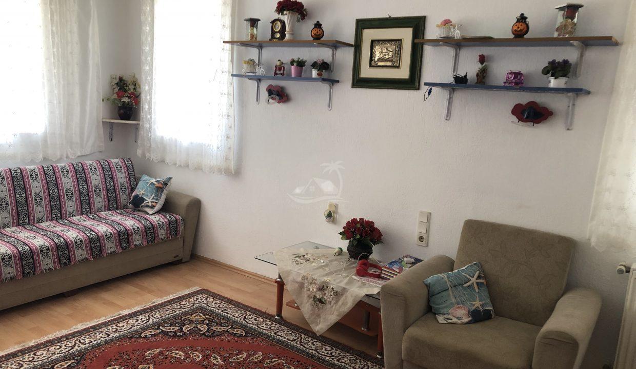 4D9FA960-1131-4CE7-8792-68A893E2E18E