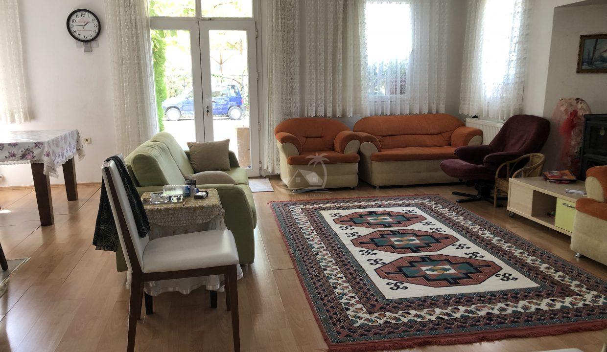 54AA2A1C-2B3B-45BA-B4E2-AB4F20296FA4