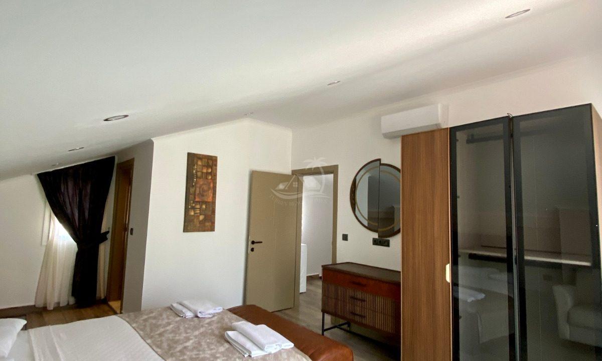 701734B9-0FCC-47CC-A2D1-39302DF9792E