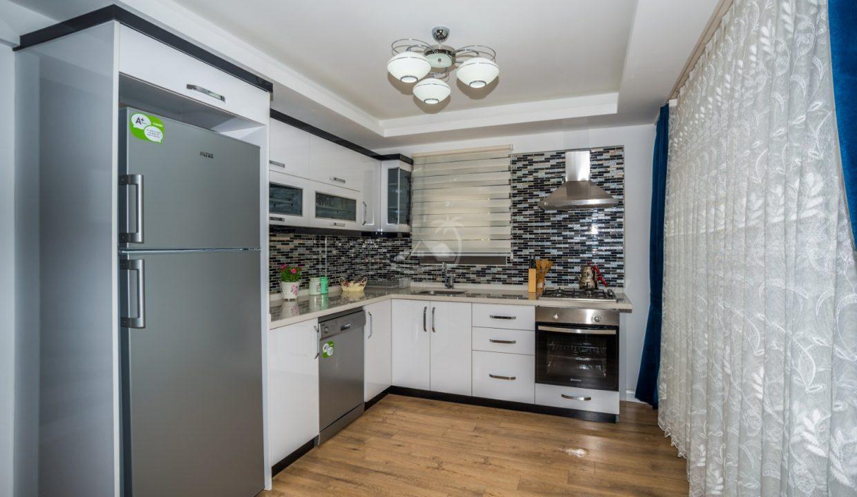 74F26A5E-DD50-4CAA-AC86-2EA3A02B13D0