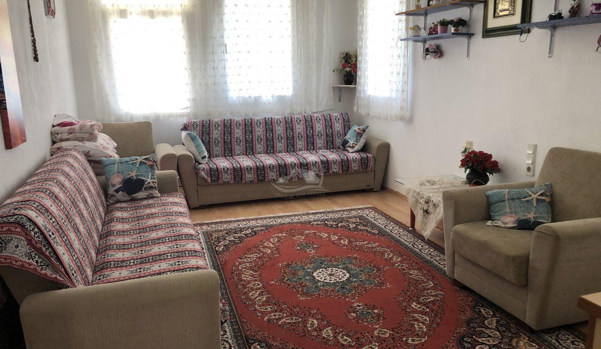 9CC37F9D-8686-41EA-84BC-450D988D4BBC