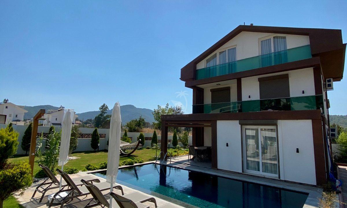 C64E1EB3-5A7B-4DA8-A27E-0B11BDD5D622