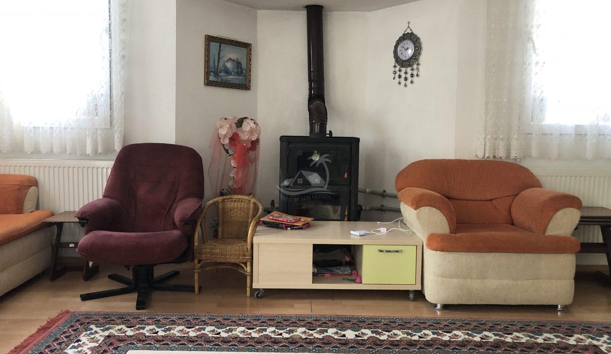 DD1D4448-361C-4202-AC25-32D987C615D8