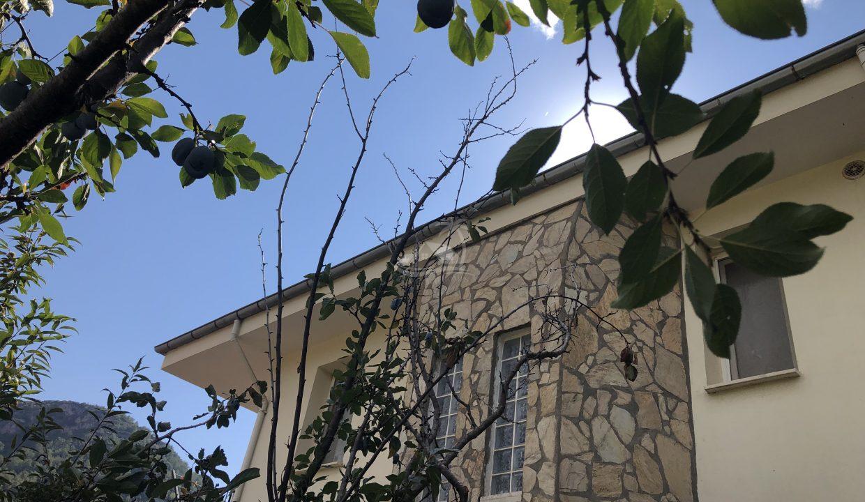 FD998183-BC9A-460D-9BDE-3A308F12F2E9