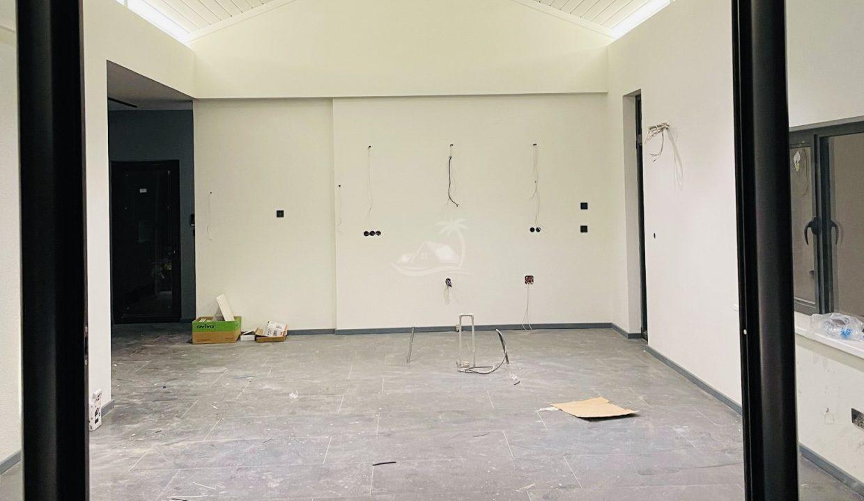 1BB7A002-2328-4DA6-9EF3-E052A31AD4B5