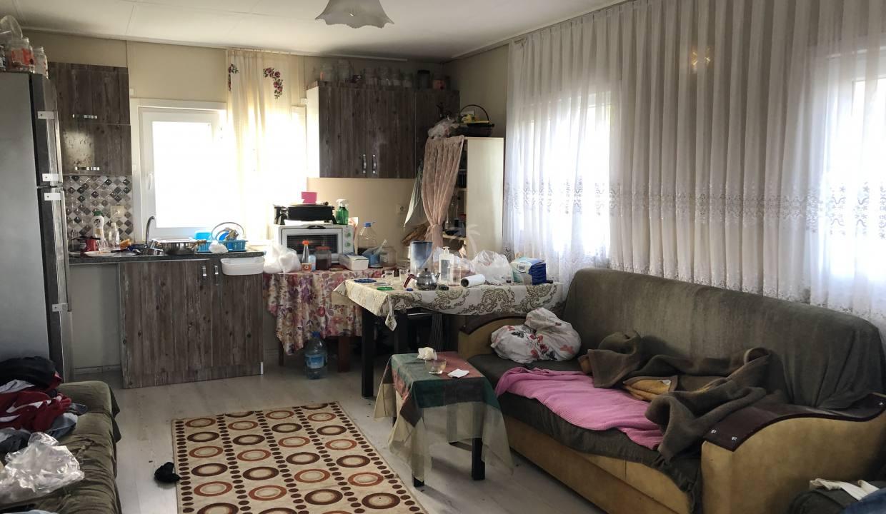 1BB7CD6F-716E-4420-94C8-95C8C9876E80