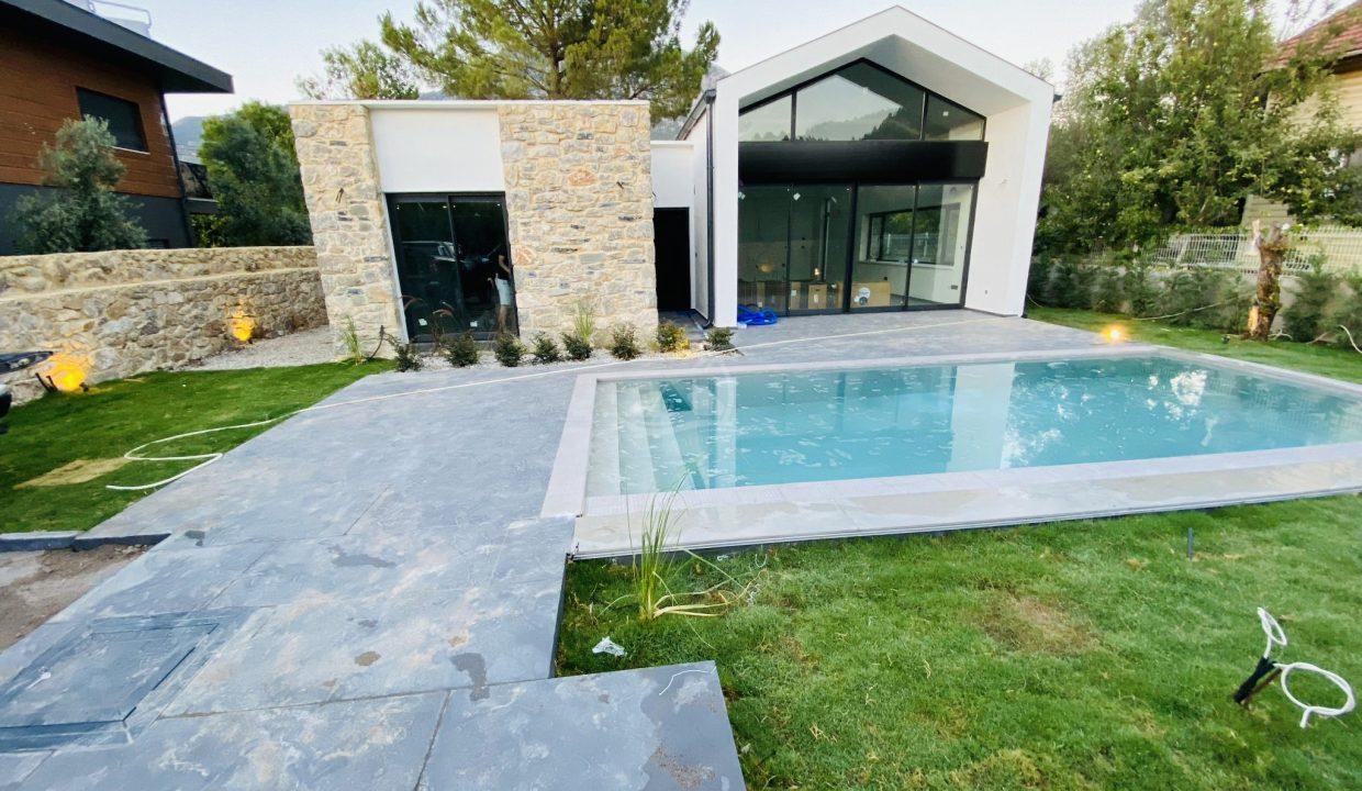 211658D7-9E81-464C-8745-452B3BCA8244