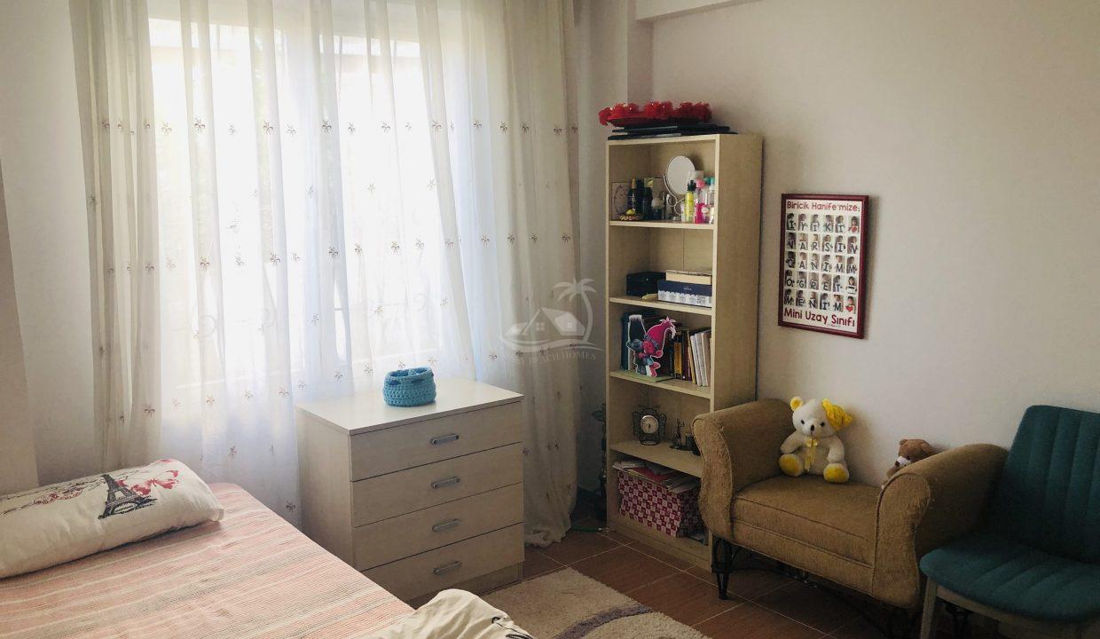 25018B53-FCDA-4502-B5B3-AB72568BD940