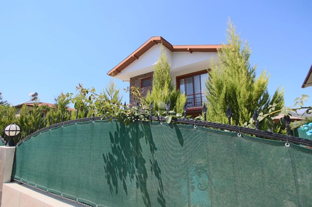 31A0D179-1E33-4E16-A5C9-58A1A57BFB2D