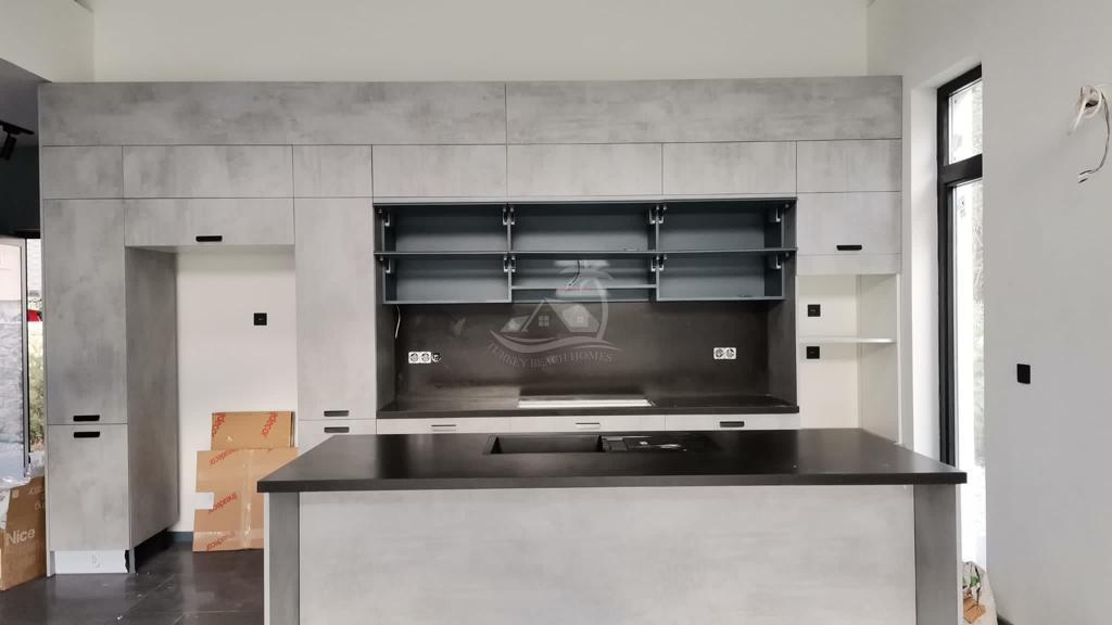 3CF6D37F-42F5-4BF7-AE9D-61B112BD4BBF