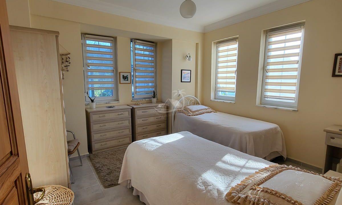 42642F77-CCEC-4337-ADE8-0AC629FC0FDC