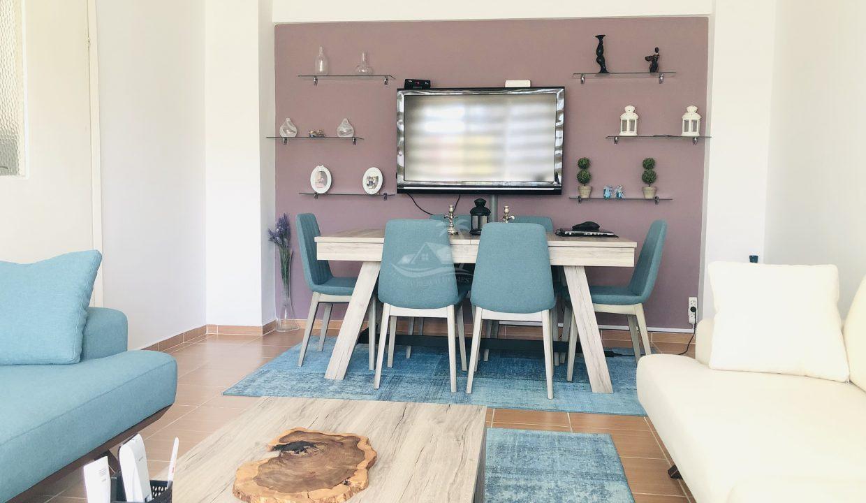 61E80AAA-C158-40AC-BA51-6DBEBD01C930