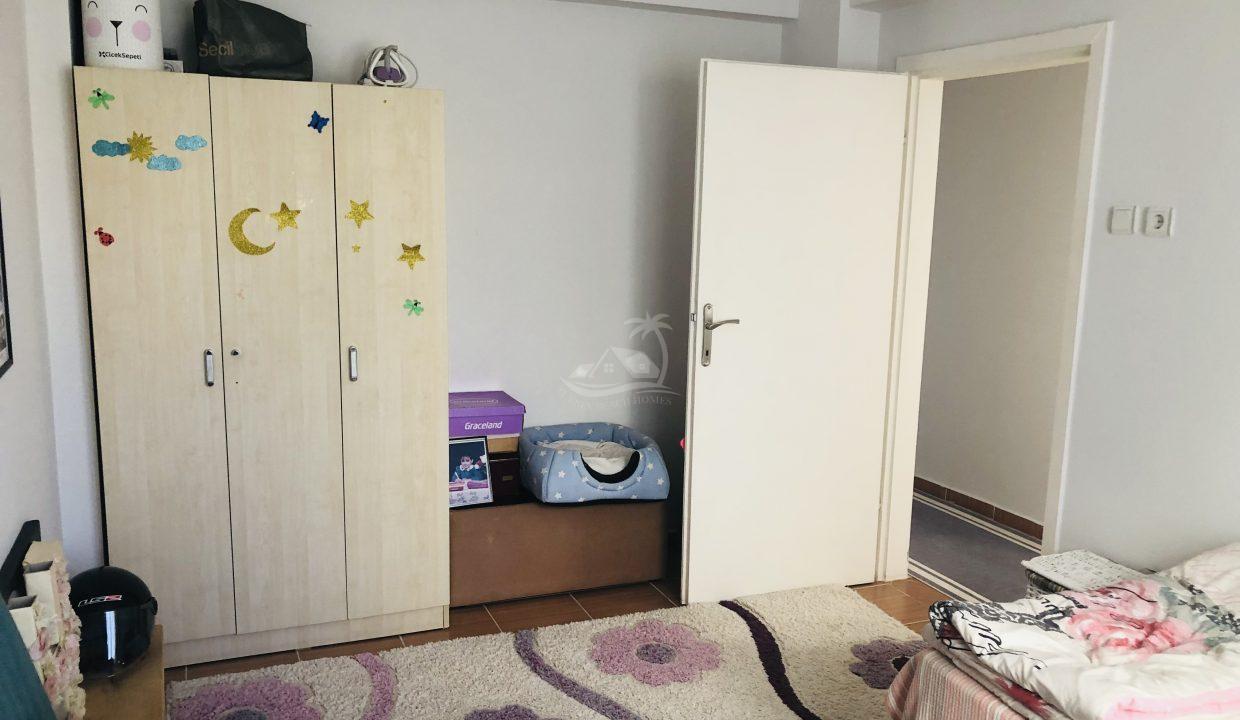 92E2395A-328A-4692-BB07-00C4BB870EC8