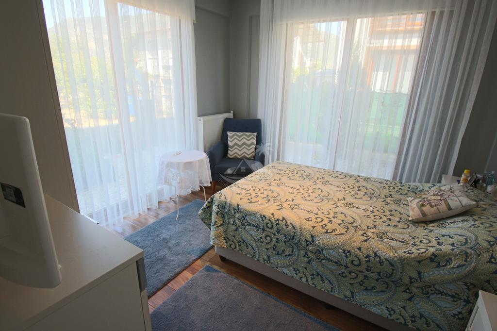 E2C8494E-C8FA-404F-8912-2AE9FD96CAC6