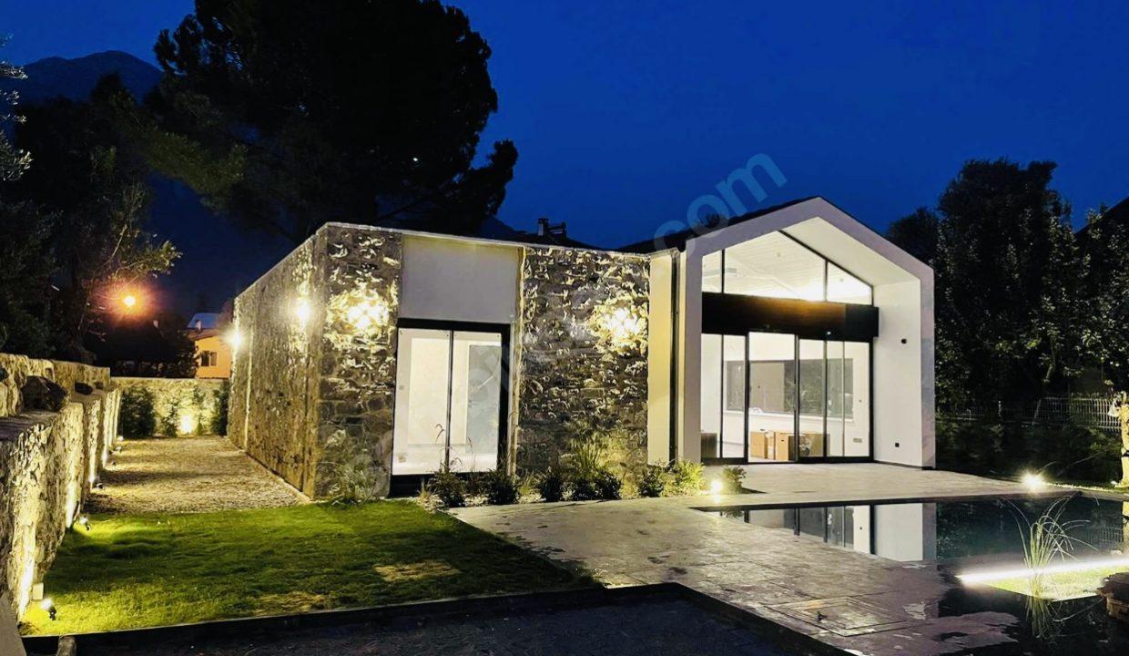 E8D6C7C2-6781-4B4A-9AA2-3932D53C68D9