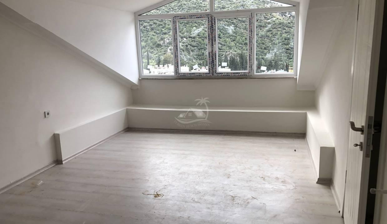 7E506F8C-7E6F-4344-ACBE-9DB9613D163B