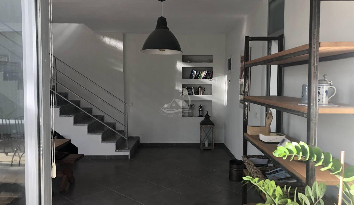 3CD7054C-686D-425E-BA64-DE9D02067C79