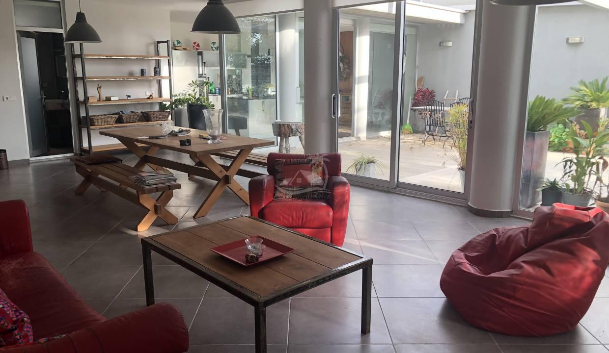 50EECB78-C69A-4112-B7C3-255196C5D026