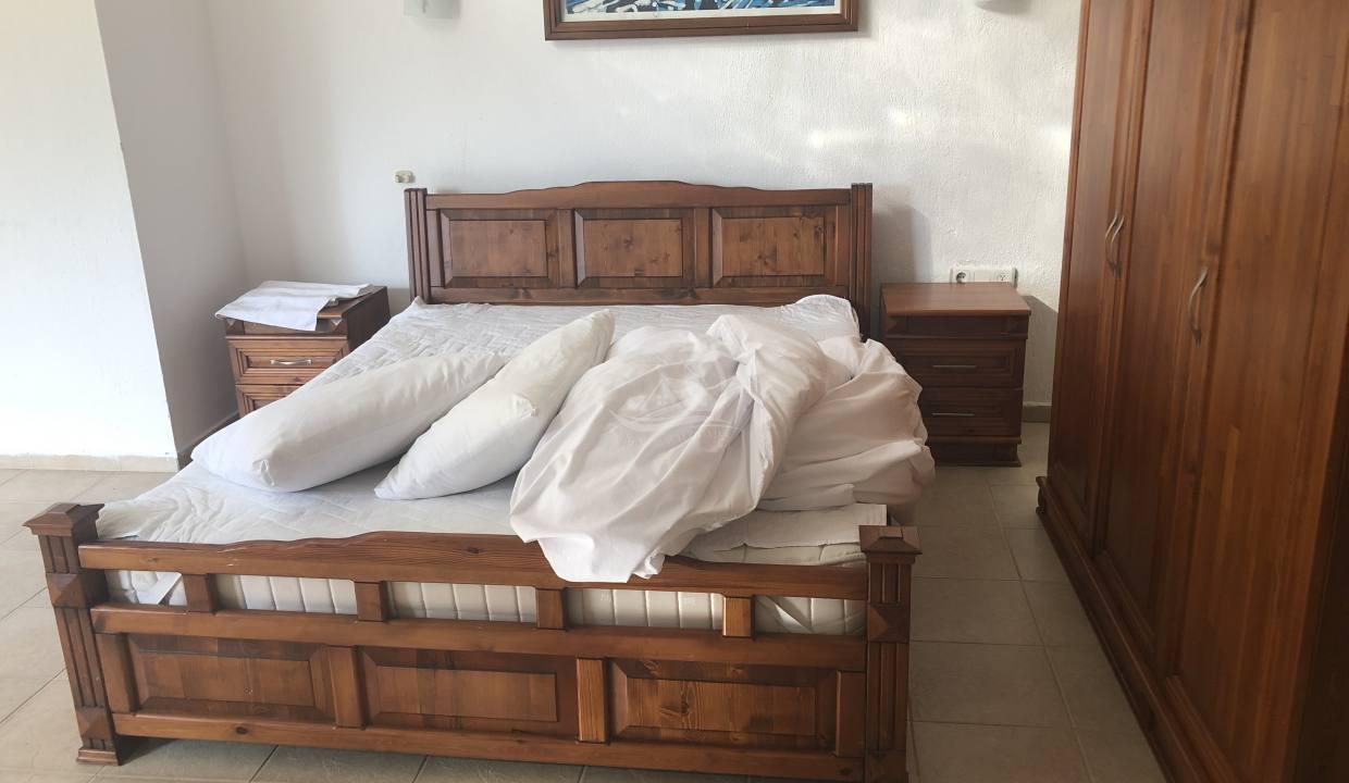 53D1C1B3-43CF-49CA-8B25-9060AC01DBB8