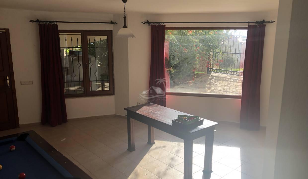 548C5560-C0D4-451C-8C21-D6EA4F78BA15