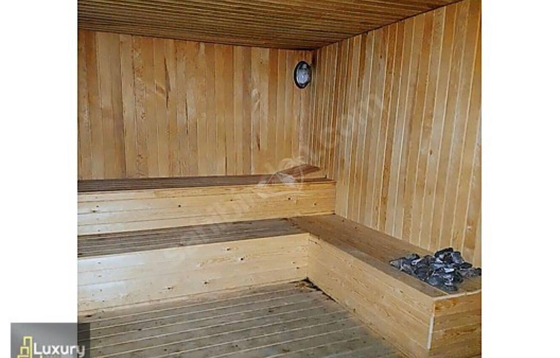 5E214173-5C6F-4CA1-A3CD-176060628648