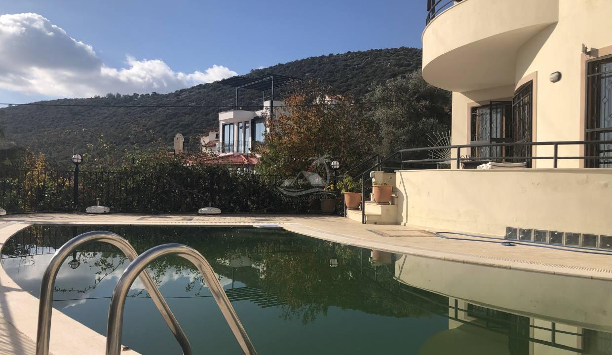 6EDCC876-7FA3-4DDF-9CBF-7DA7708935F8