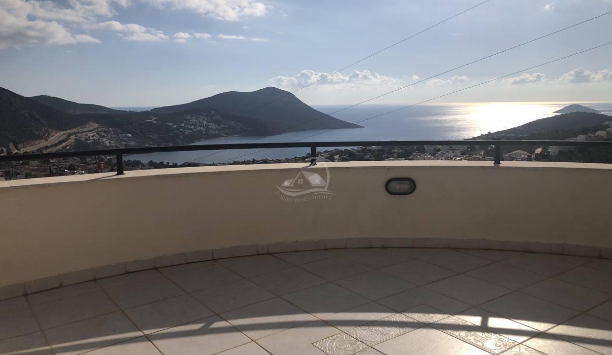 792D0F3A-A9B6-4DF4-99B3-1CF509A61CA4