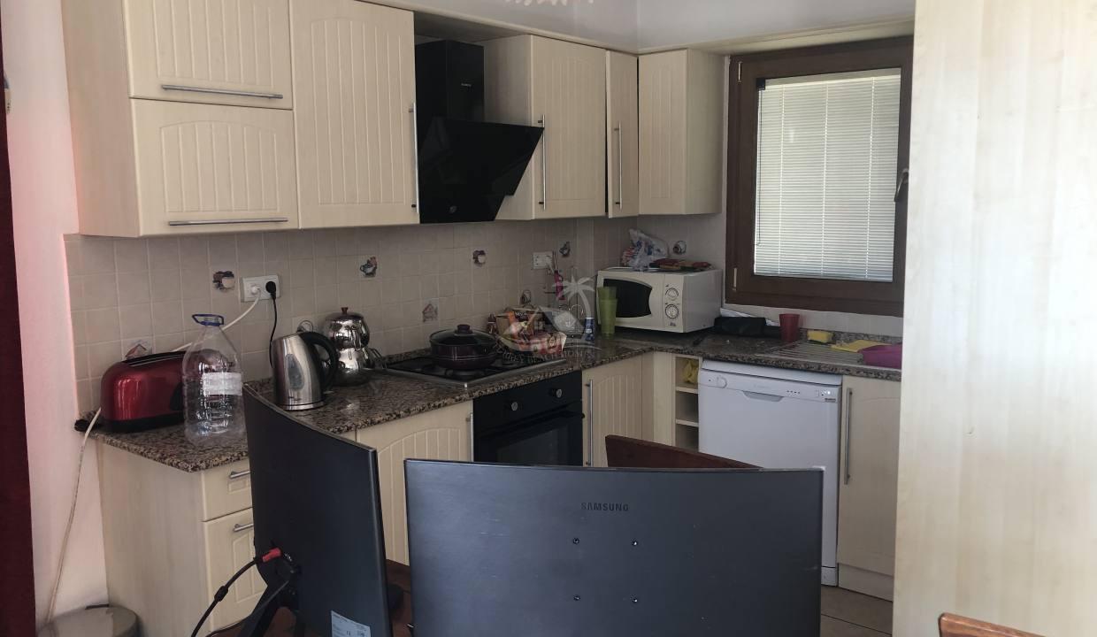 A45BFA21-B87F-426D-81BE-A2C038E407F9