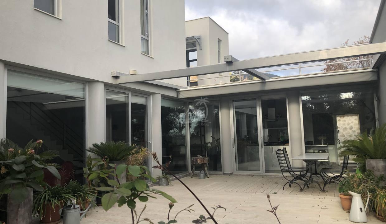 AAEDABEC-1767-4302-98FE-C9C7F6A4B345