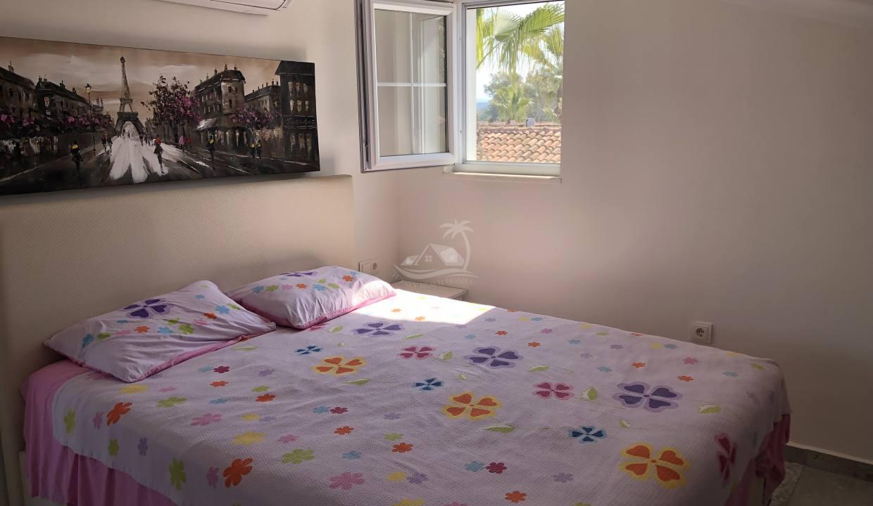 08D1F251-39B4-4F93-BD04-CEE871C2AED1