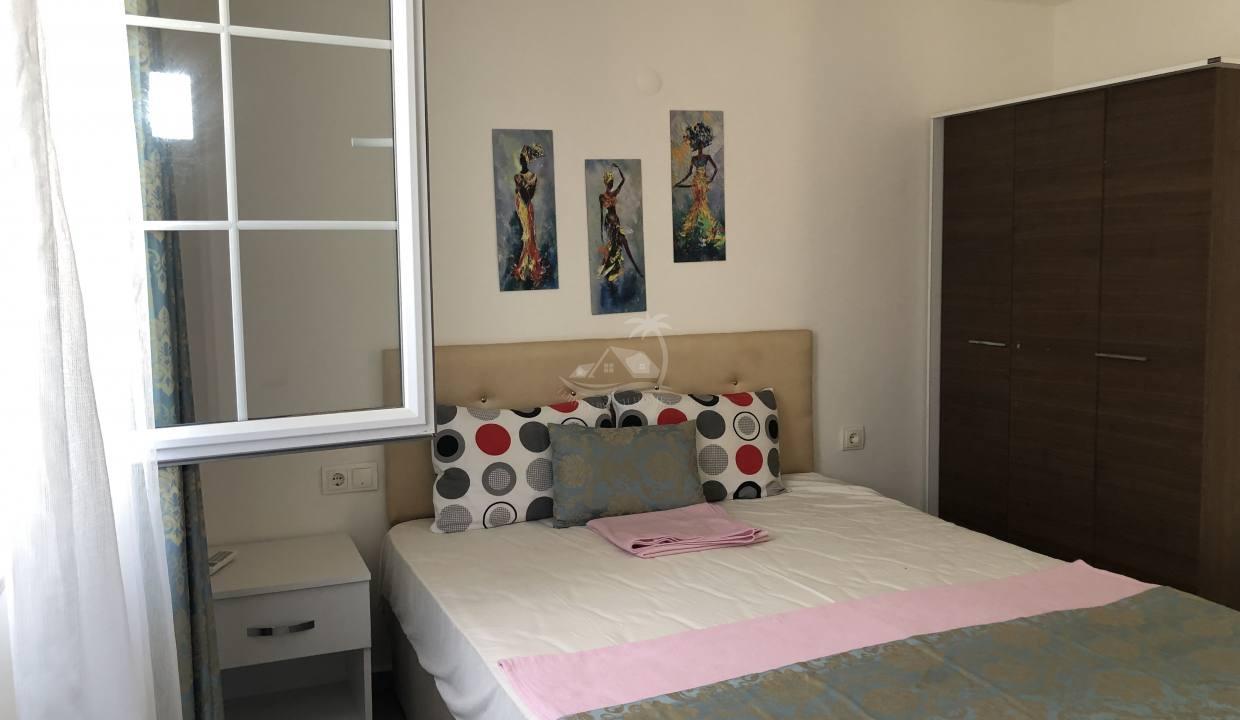 33828E86-250D-4948-8B8E-3BA8FA6C0760