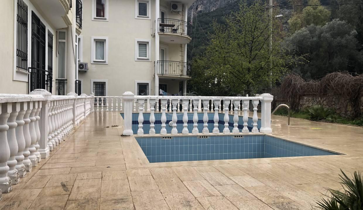 4FEA597F-C847-40BB-9307-98D1838ECE5A