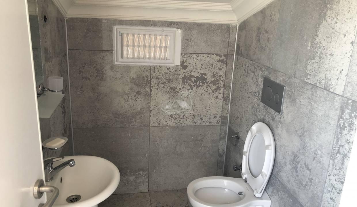 5F4B73A8-8345-420A-9324-EF29B2AB2DC8