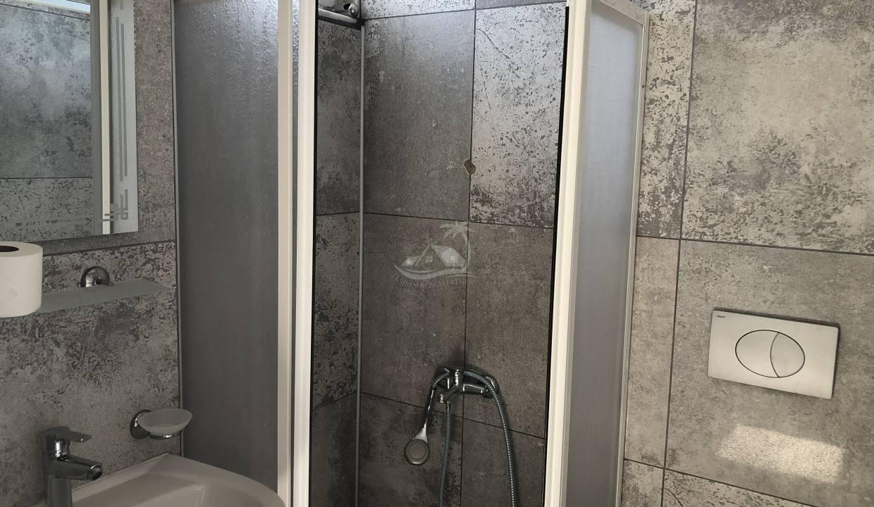 D0D5E61E-BAE4-4C8B-852D-21E286D2C067