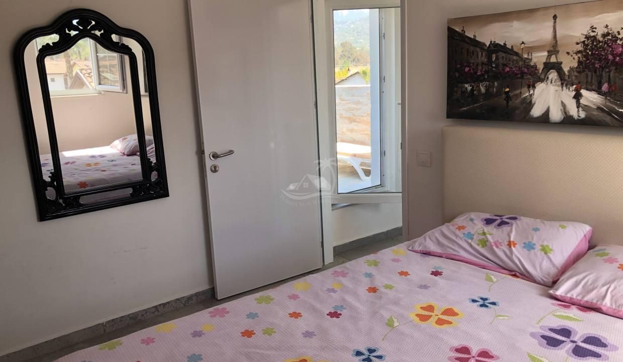 DE238204-BE81-47E2-A45A-3EC233AE7FC4