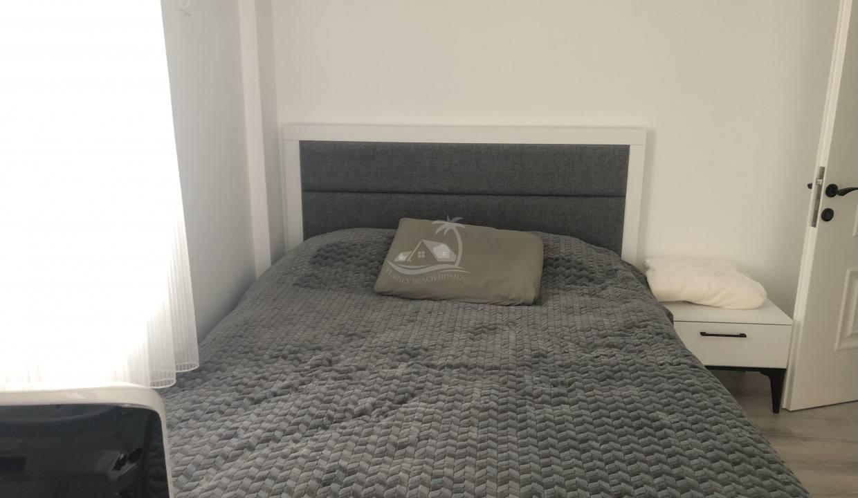 E6A4E80A-53DB-408B-8778-D0CF8AA80540