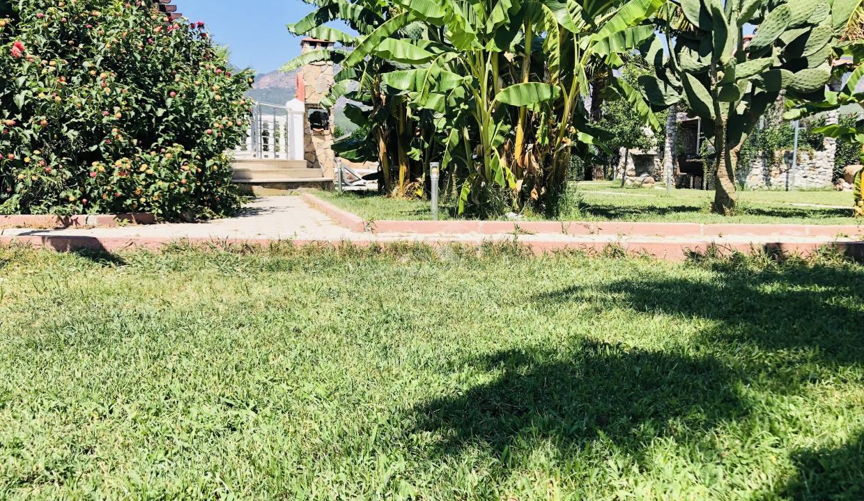 EE1678FE-69F2-421D-A0FE-F2A6F8879052