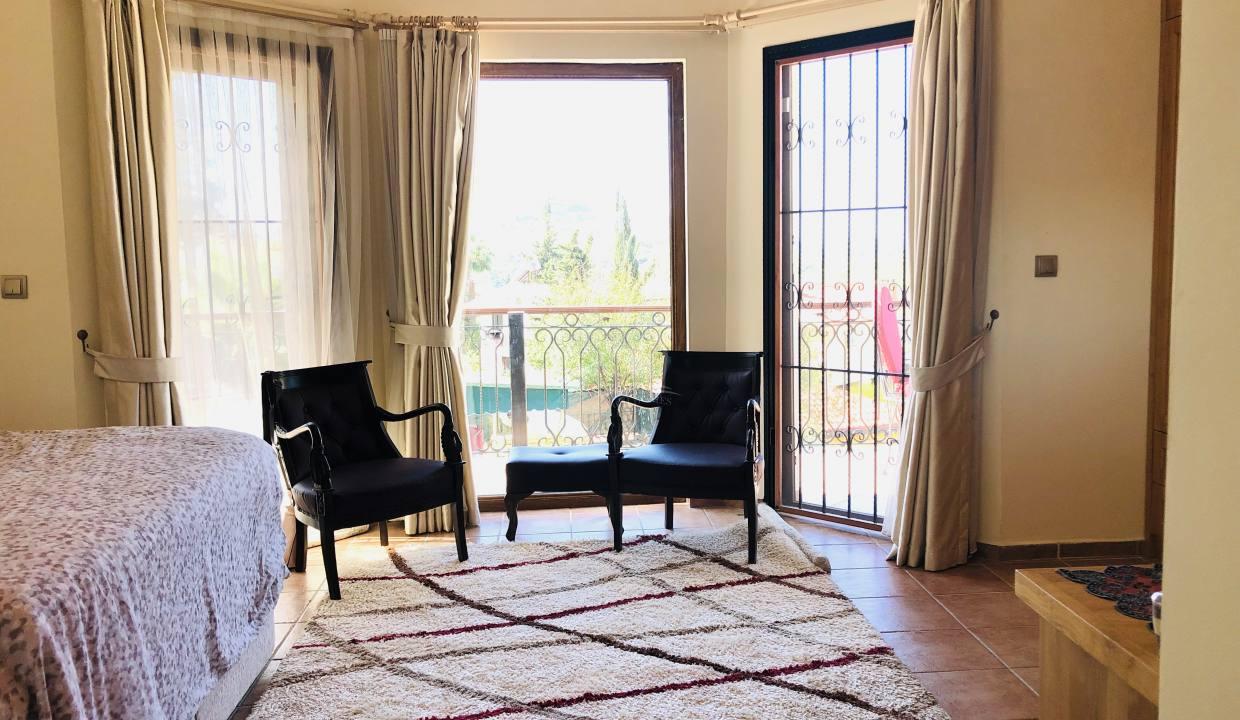 A3287CF9-BCD4-4605-A154-2E8AA8BBF5E6