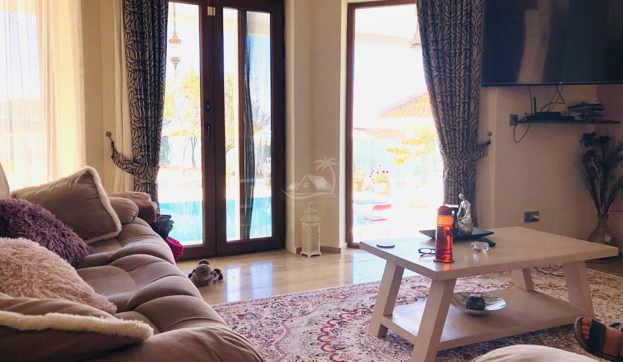 C19F6BAD-C86F-4F84-AF02-75B4112B17D5