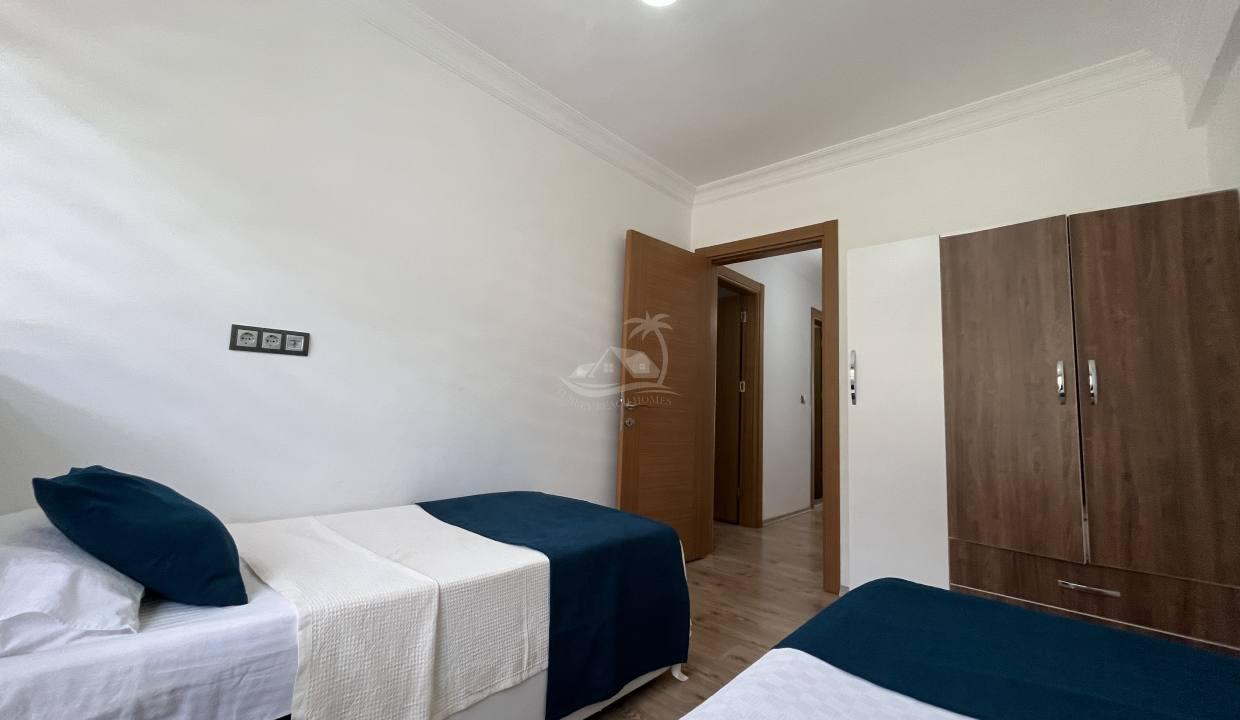 133EA2B0-0981-4455-9711-CC7689D9EC09