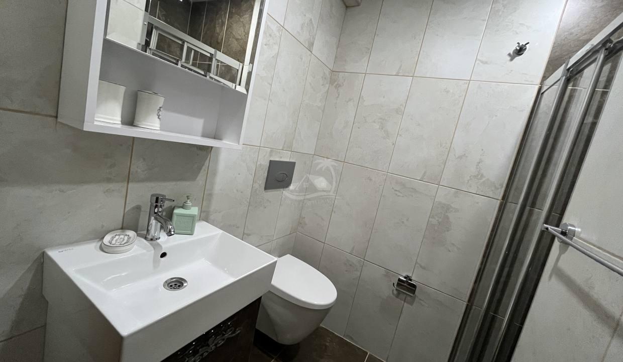 BEFD2B6B-BCC0-427A-8248-05397A5EC361