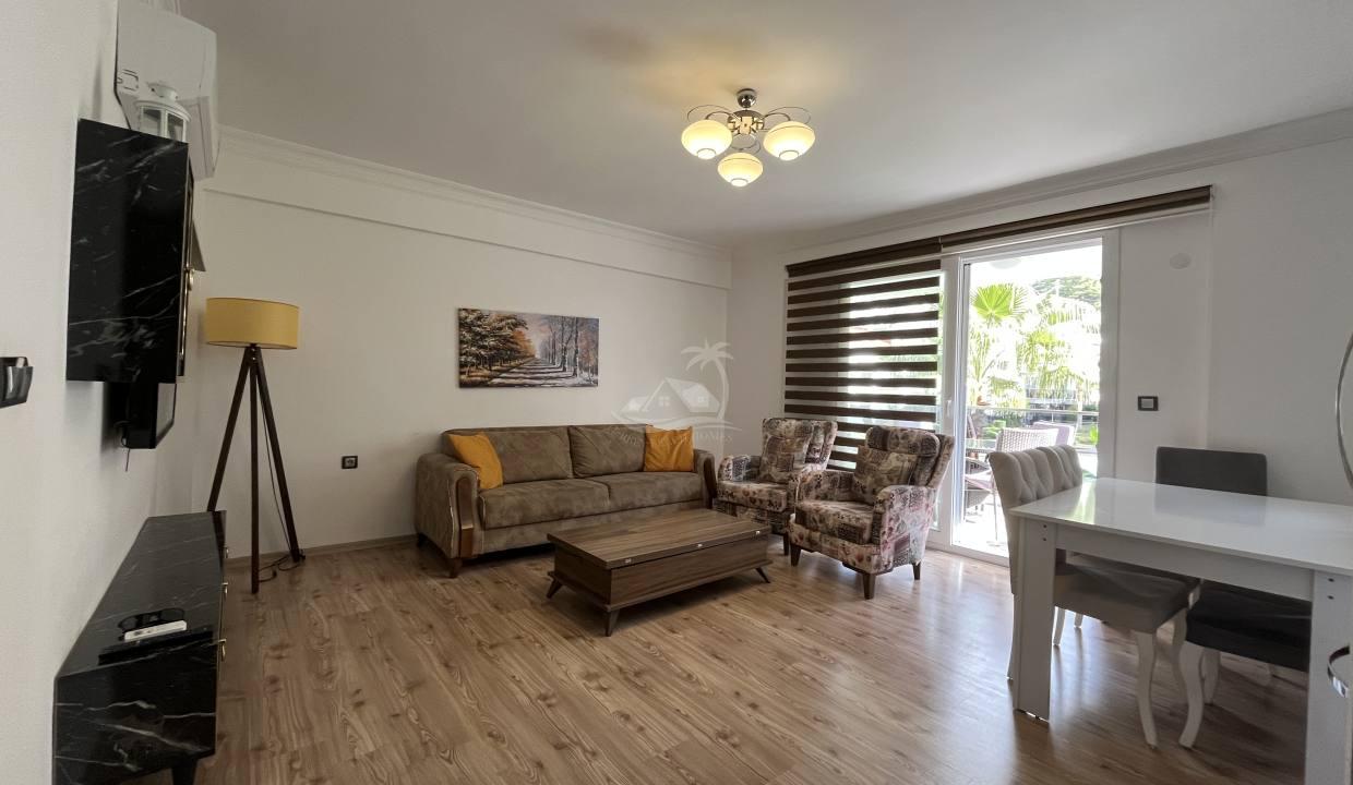 C8724A05-F37D-41E5-9D8D-938F0B25A60E